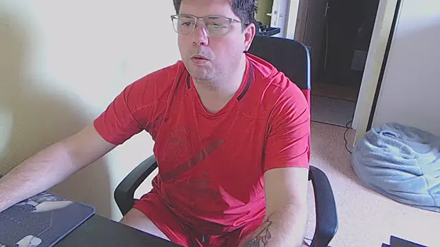 blueandwhite1 online show from 02/22/25, 09:01