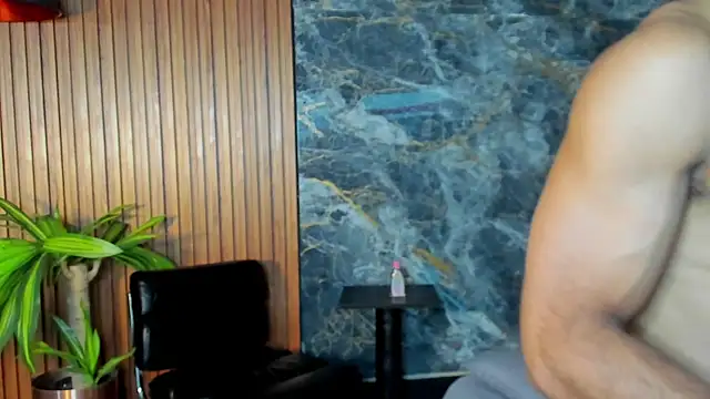 luca flame online show from 10/17/25, 03:53