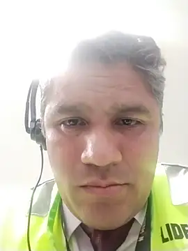 danigarci2307 online show from 10/25/25, 01:24