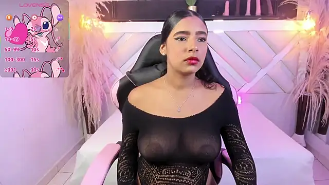 Zoe-Johnson  online show from 06/09/26, 10:32