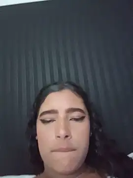 Zoe-Johnson  online show from 06/13/26, 06:11