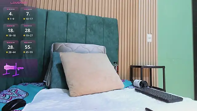 LunaStar- online show from 10/23/25, 12:48