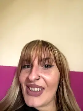 Snapshot of Sexy_Bulgarian_woman chatting on 10/22/25, 09:09 Sexy Bulgarian woman online show from 10/22/25, 09:09