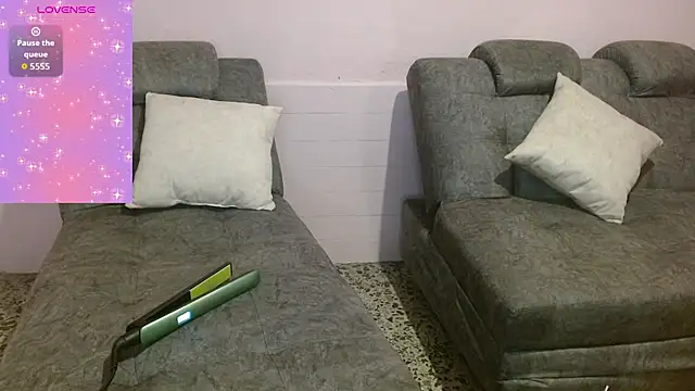 Snapshot of AnnieSparkle chatting on 11/04/25, 12:43 AnnieSparkle online show from 11/04/25, 12:43