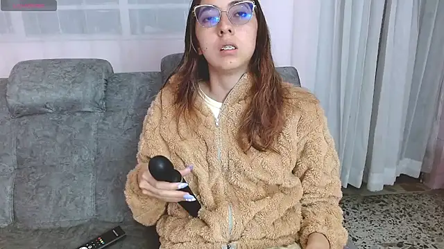 AnnieSparkle online show from 06/14/26, 12:08