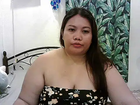 Snapshot of Bubble_Buns chatting on 09/22/25, 06:10 Bubble Buns online show from 09/22/25, 06:10