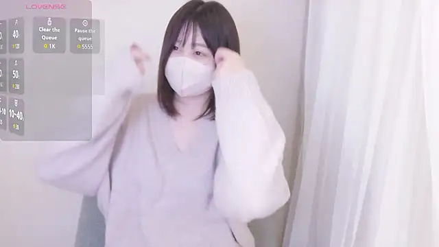Snapshot of mi__san chatting on 02/20/26, 01:11 mi san online show from 02/20/26, 01:11
