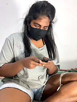 Snapshot of Choco_Chuby chatting on 10/05/25, 10:07 Choco Chuby online show from 10/05/25, 10:07