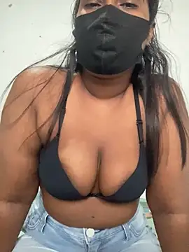 Snapshot of Choco_Chuby chatting on 10/12/25, 04:33 Choco Chuby online show from 10/12/25, 04:33