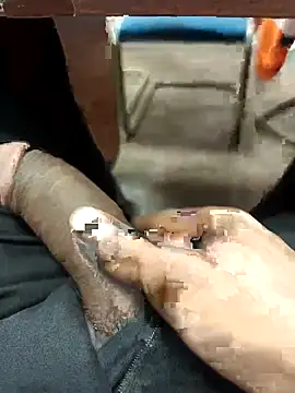 Snapshot of Mr_xxx007@xh chatting on 11/15/25, 02:09 Mr xxx007xh online show from 11/15/25, 02:09