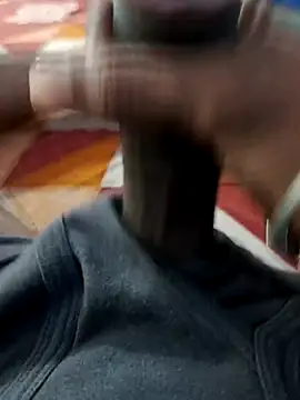 Snapshot of Mr_xxx007@xh chatting on 11/30/25, 08:07 Mr xxx007xh online show from 11/30/25, 08:07