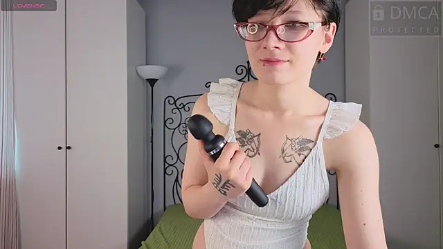oliviafairy1 online show from 09/10/25, 01:05
