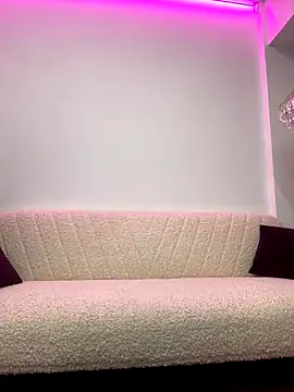 Snapshot of Angel__Vibe chatting on 12/13/25, 08:14 Angel Vibe online show from 12/13/25, 08:14