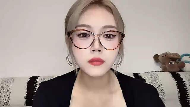 XingKongCOCO-107 online show from 10/01/25, 11:38