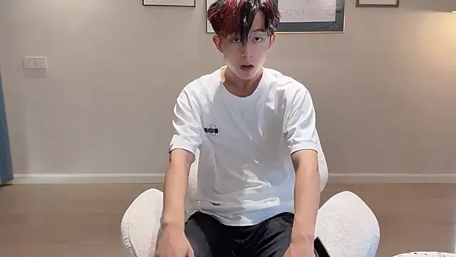 STxuguanhan online show from 09/26/25, 08:18