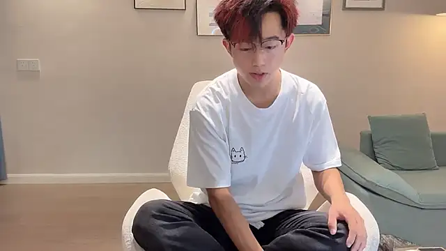 STxuguanhan online show from 10/04/25, 07:17