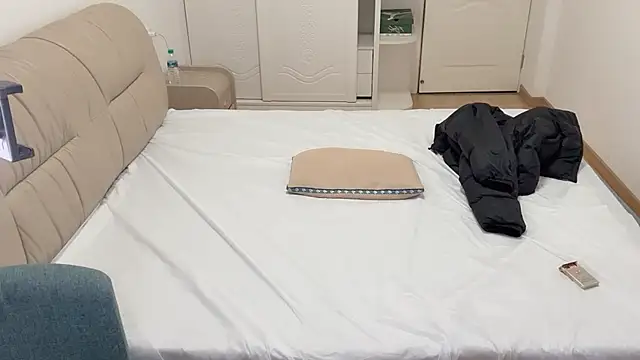 STxuguanhan online show from 12/01/25, 09:14