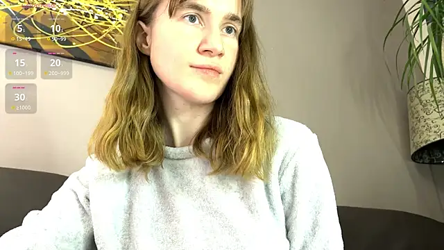 Snapshot of velina__ chatting on 10/22/25, 08:08 velina online show from 10/22/25, 08:08