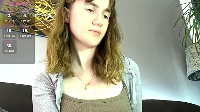 Snapshot of velina__ chatting on 10/28/25, 06:32 velina online show from 10/28/25, 06:32