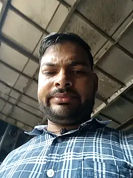 Snapshot of xyz-indian chatting on 09/19/25, 05:42 xyz-indian online show from 09/19/25, 05:42