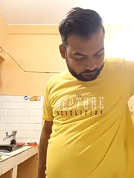 Snapshot of xyz-indian chatting on 09/28/25, 08:42 xyz-indian online show from 09/28/25, 08:42