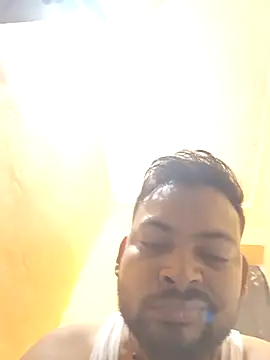 Snapshot of xyz-indian chatting on 10/13/25, 11:27 xyz-indian online show from 10/13/25, 11:27