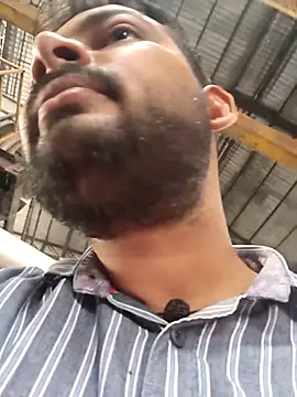 Snapshot of xyz-indian chatting on 10/21/25, 10:05 xyz-indian online show from 10/21/25, 10:05