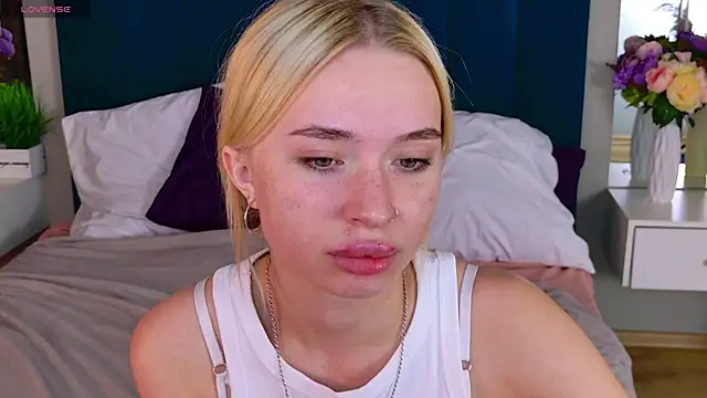 RachelColon online show from 09/11/25, 12:49