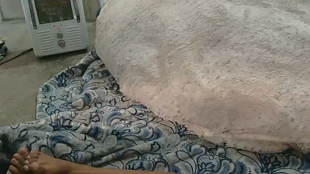 Snapshot of Gmajor chatting on 11/29/25, 06:00 Gmajor online show from 11/29/25, 06:00