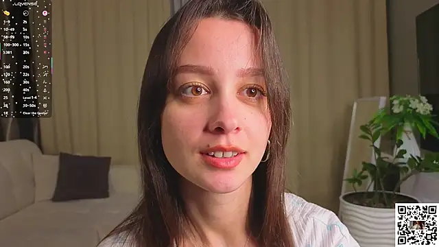 Snapshot of VineciaDestors chatting on 09/24/25, 04:10 VineciaDestors online show from 09/24/25, 04:10