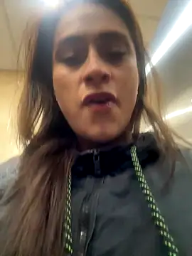 tifanyfever online show from 10/11/25, 05:33