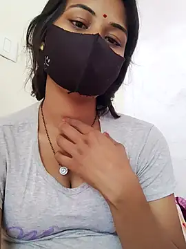 Snapshot of DivyaBhabhi69@xh chatting on 10/25/25, 05:59 DivyaBhabhi69xh online show from 10/25/25, 05:59