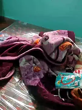 Snapshot of DivyaBhabhi69@xh chatting on 11/04/25, 06:56 DivyaBhabhi69xh online show from 11/04/25, 06:56