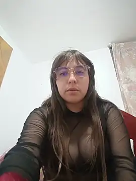 Snapshot of AlessandraPazzi chatting on 06/05/26, 01:56 AlessandraPazzi online show from 06/05/26, 01:56