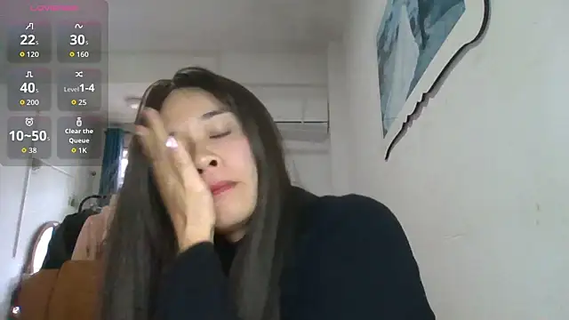 Snapshot of Monice1314 chatting on 11/03/25, 04:03 Monice1314 online show from 11/03/25, 04:03