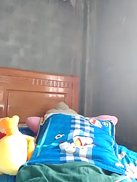 Snapshot of YuchengLy chatting on 09/18/25, 09:00 YuchengLy online show from 09/18/25, 09:00