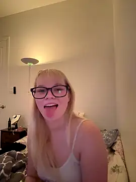 xoxokayy18 online show from 09/12/25, 04:56