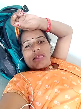 Snapshot of Suhani_hot12 chatting on 09/21/25, 06:37 Suhani hot12 online show from 09/21/25, 06:37