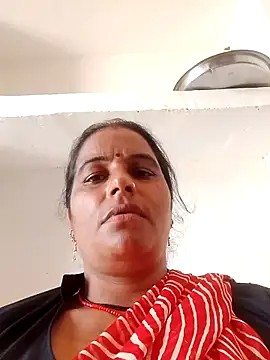 Snapshot of Suhani_hot12 chatting on 09/22/25, 07:32 Suhani hot12 online show from 09/22/25, 07:32