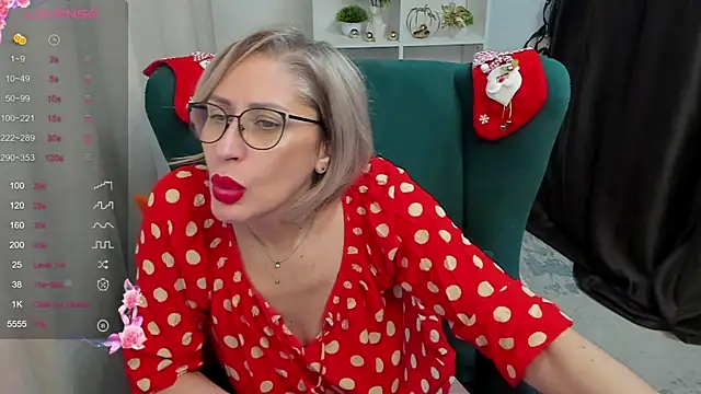 Snapshot of PamellaMurphy chatting on 12/05/25, 06:11 PamellaMurphy online show from 12/05/25, 06:11