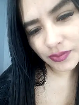 Snapshot of cazumyy chatting on 10/08/25, 04:32 cazumyy online show from 10/08/25, 04:32