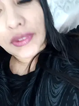 Snapshot of cazumyy chatting on 10/13/25, 04:23 cazumyy online show from 10/13/25, 04:23