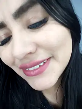 Snapshot of cazumyy chatting on 10/16/25, 03:18 cazumyy online show from 10/16/25, 03:18