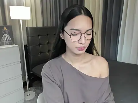 Blaire Samantha online show from 12/05/25, 07:06