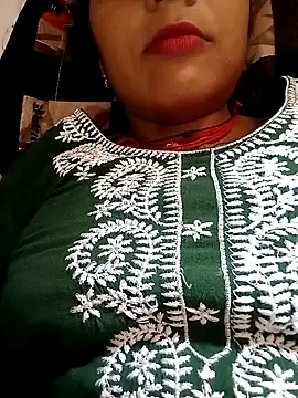 Hot-yuo84 online show from 09/23/25, 06:16