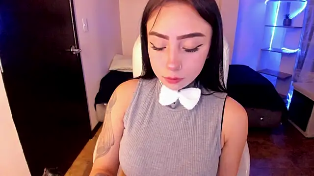 Snapshot of Dullcemariia_1s chatting on 10/11/25, 10:08 Dullcemariia 1s online show from 10/11/25, 10:08