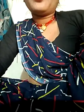 Snapshot of sonaya9y chatting on 11/11/25, 08:47 sonaya9y online show from 11/11/25, 08:47