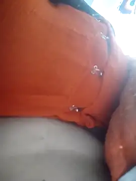 Snapshot of sonaya9y chatting on 11/14/25, 03:22 sonaya9y online show from 11/14/25, 03:22