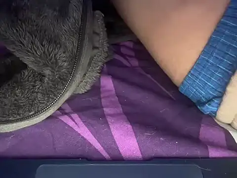 Snapshot of LustyDuoSecrets chatting on 11/06/25, 10:21 LustyDuoSecrets online show from 11/06/25, 10:21