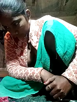 Snapshot of sadhna200 chatting on 11/01/25, 08:55 sadhna200 online show from 11/01/25, 08:55